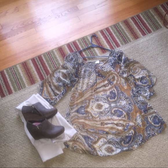 Umgee tunic top size medium - Picture 2 of 3