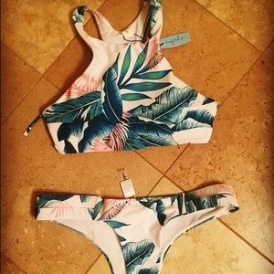 Cupshe high neck bikini, size small NWT