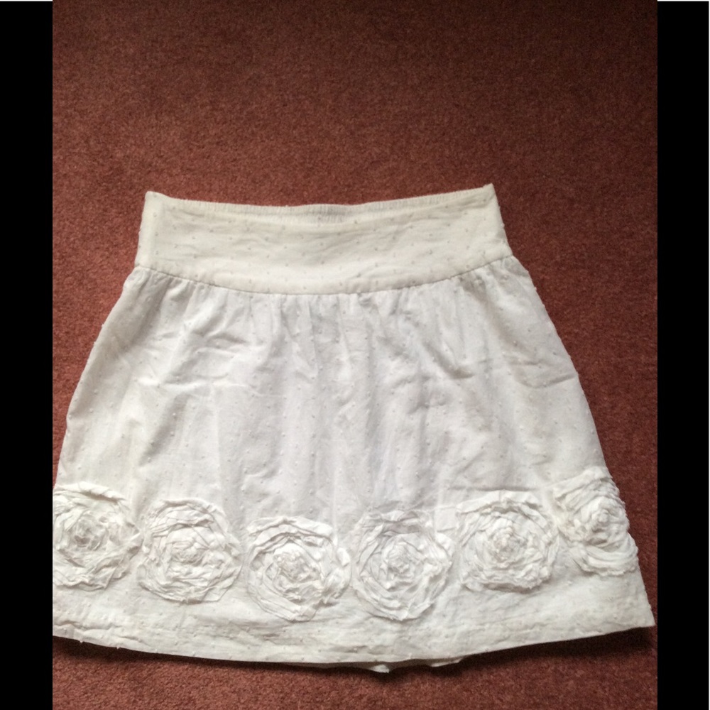 White skirt fully lined