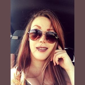 Meet your Posher, Kellie