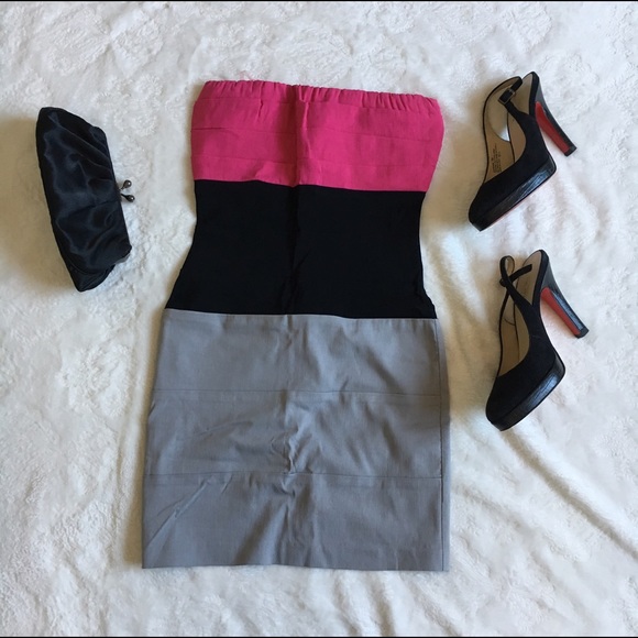 🎉HP🎉 Sexy Strapless Color Block Bandeau Dress 💗 - Picture 1 of 3