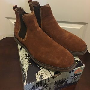 GBX Lenox Chelsea Boots
