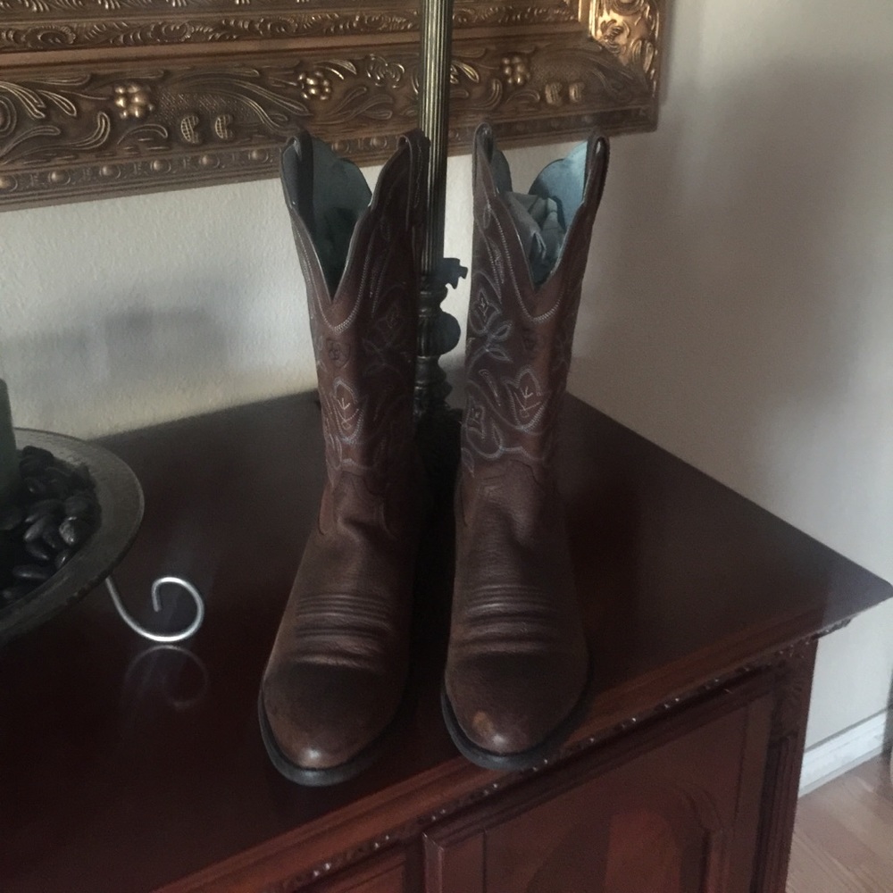 Ariat boots for women