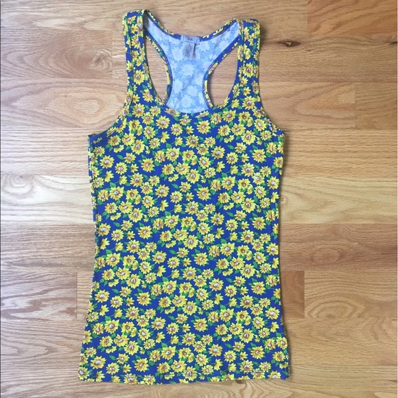Diva Tops - Sunflower form fitting tank