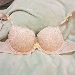 ❤Victoria's Secret Dream Angels Lined Demi Bra