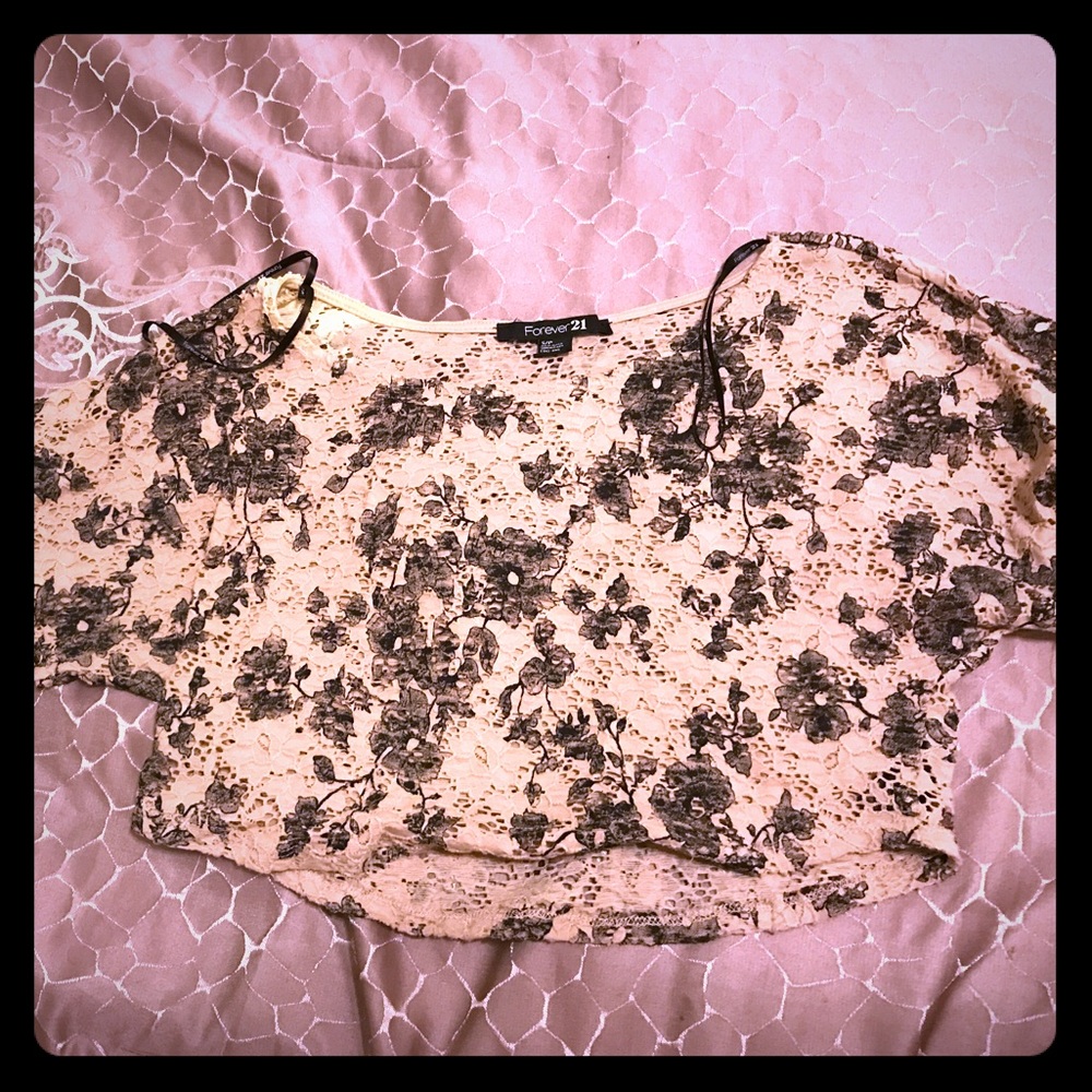 Forever 21 lace like crop top
