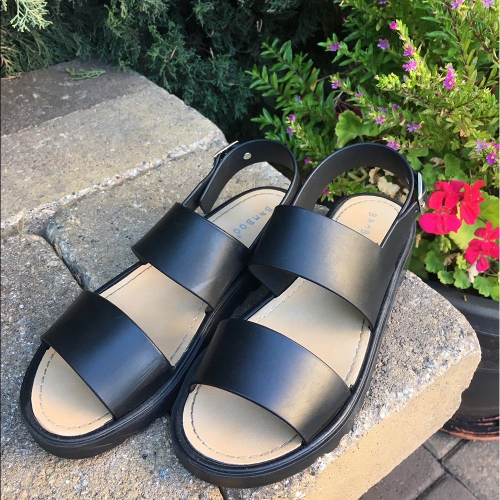 Black sandals