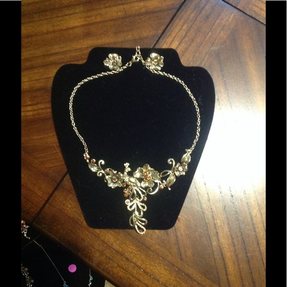 Beautiful peacock design statement necklace