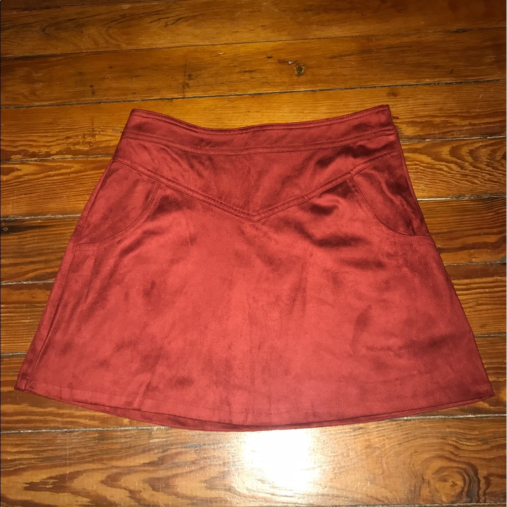 Maroon velvet mini skirt!