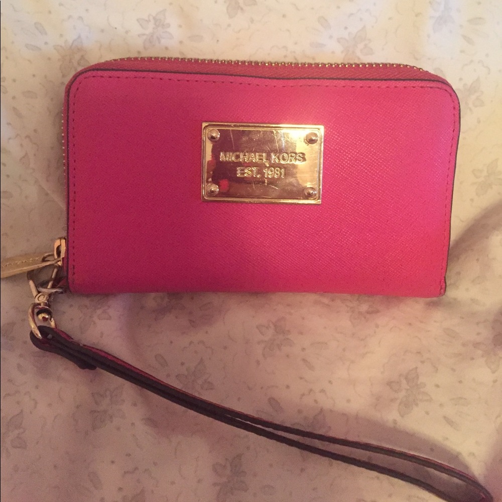 Michael Kors wristlet