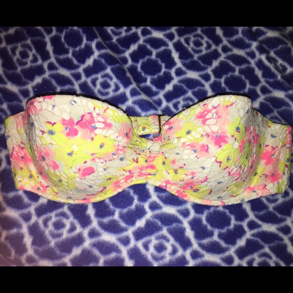 Floral VS Bikini Top