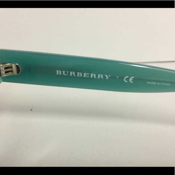 SOLD‼️Authentic Burberry sunglasses - Picture 4 of 5