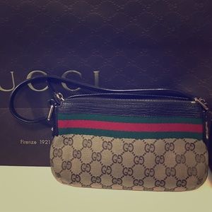 Gucci small bag.