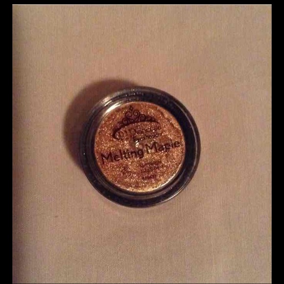 Cosmetic bundle - Picture 3 of 4