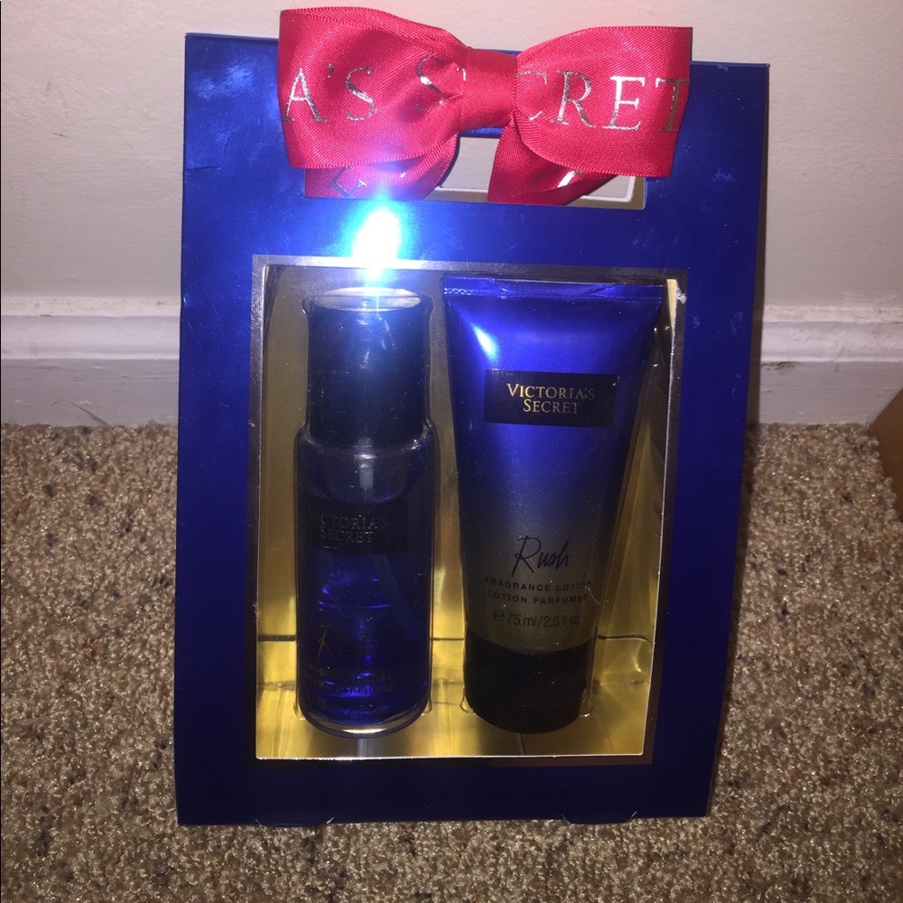 VS Rush Fragrance Set