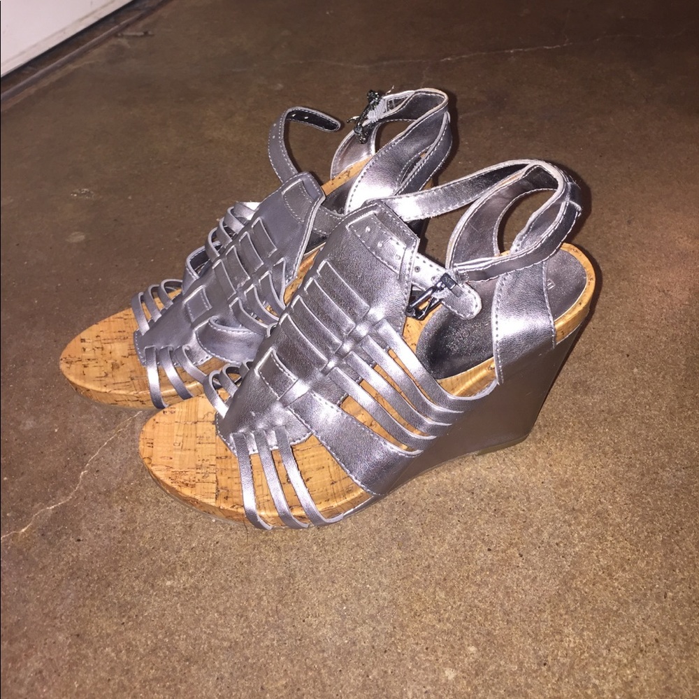 SOLD ‼️ BCBGeneration silver cork wedges