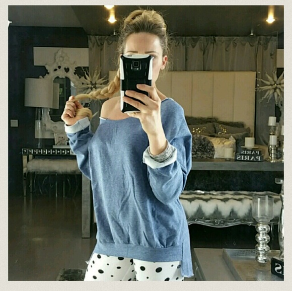 💋LAST 1/ LAST CHANCE💋LAZER CUT SWEATSHIRT - Picture 2 of 3