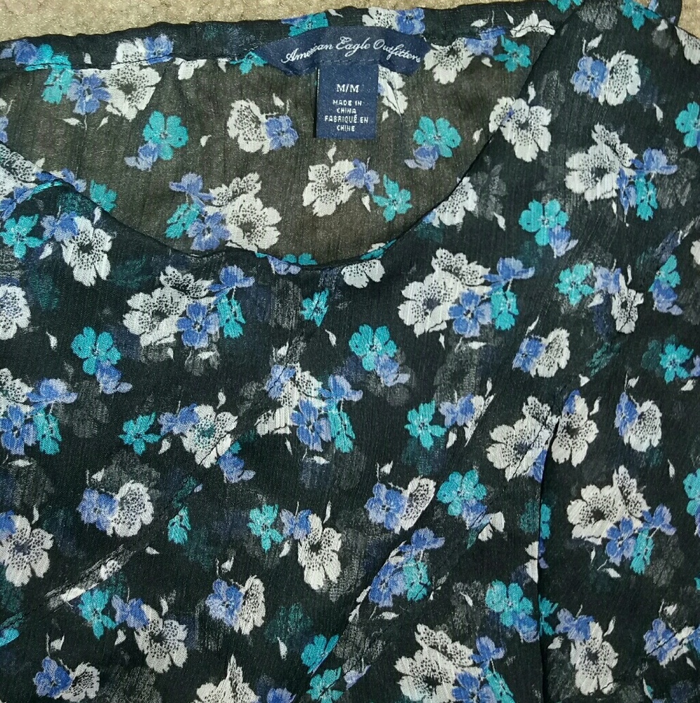 Crop Top Diagonally Ruffled Sheer - Picture 2 of 2