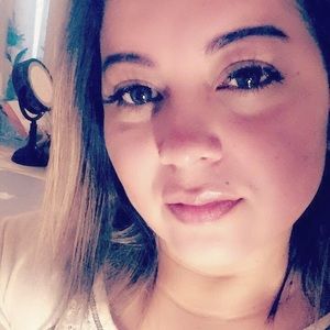 Meet your Posher, Liza