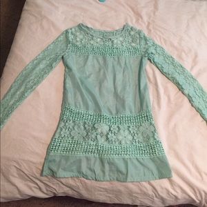Stretch lace tunic top