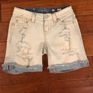 Miss Me shorts size 27