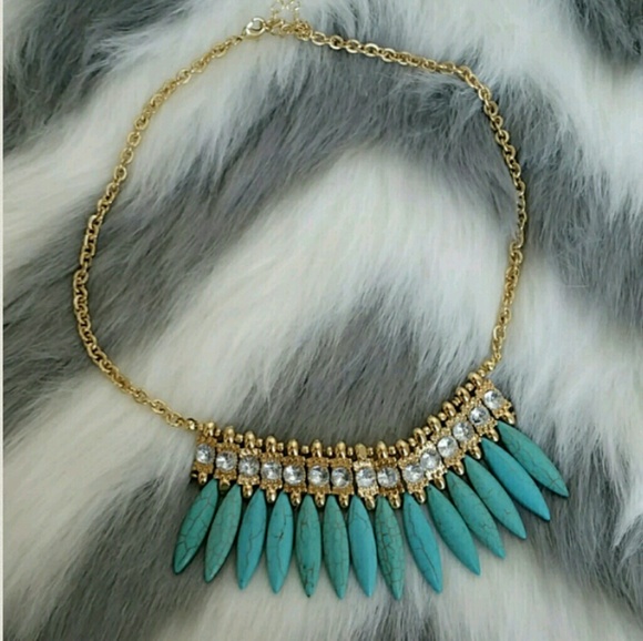 SOLD OUT BOHO CHIC Necklace NWOT - Picture 2 of 3