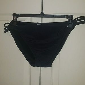 Black bikini bottoms