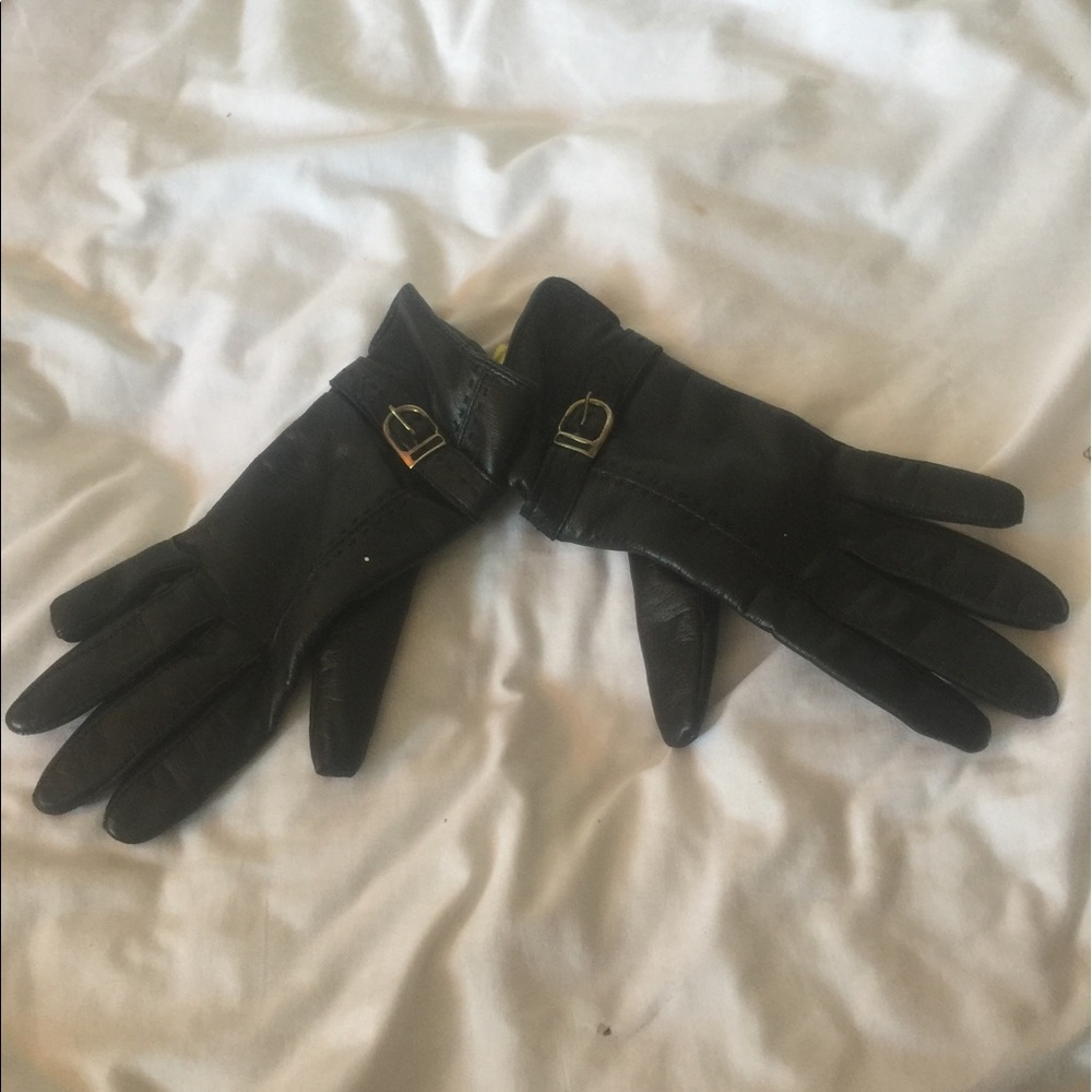 Women faux leather gloves