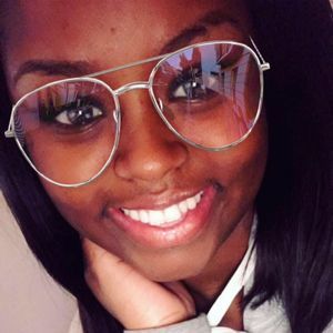 Meet your Posher, Yaayaa