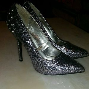 Steve Madden Spazz Silver Glitter Spike Stilettos