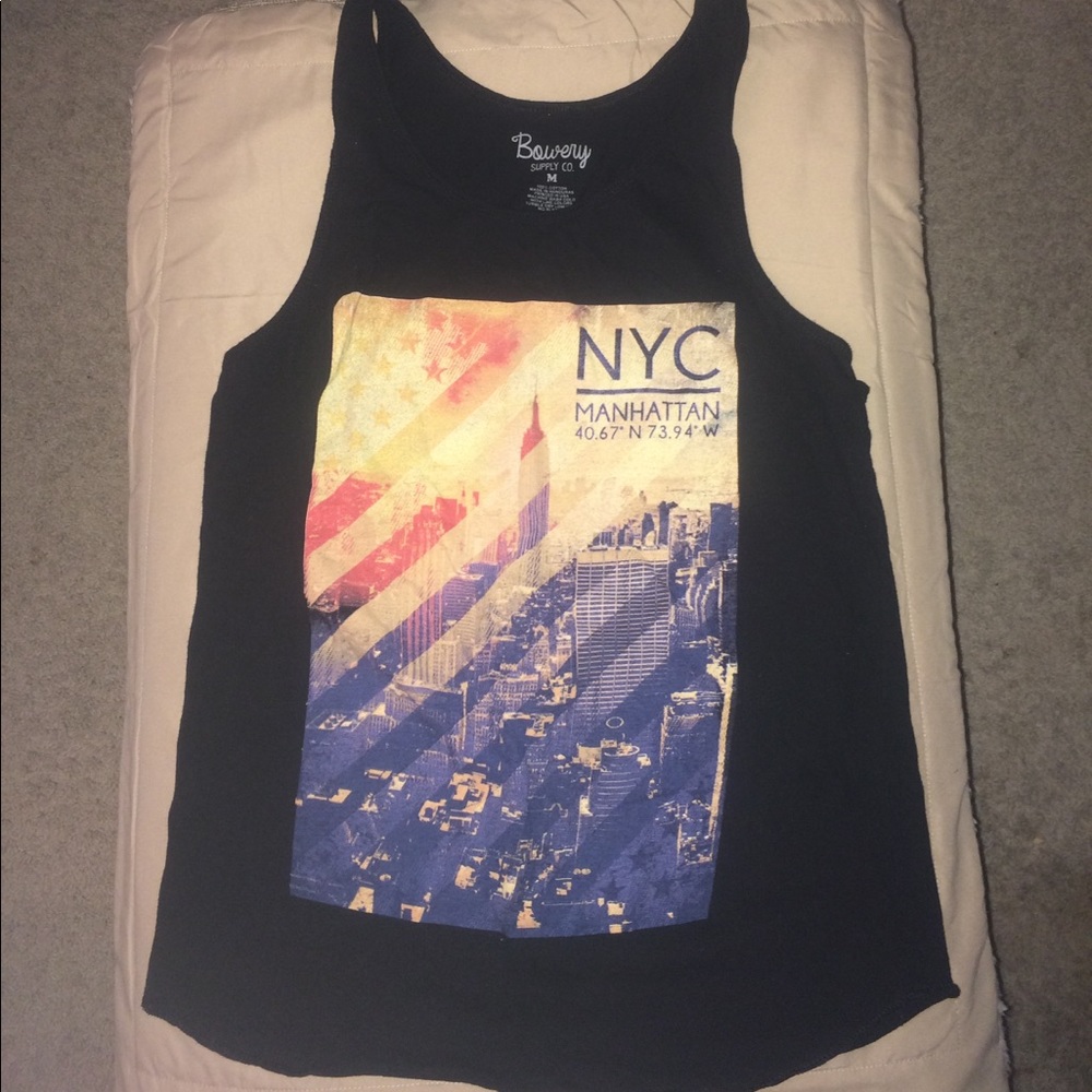 NYC tank top men's size medium