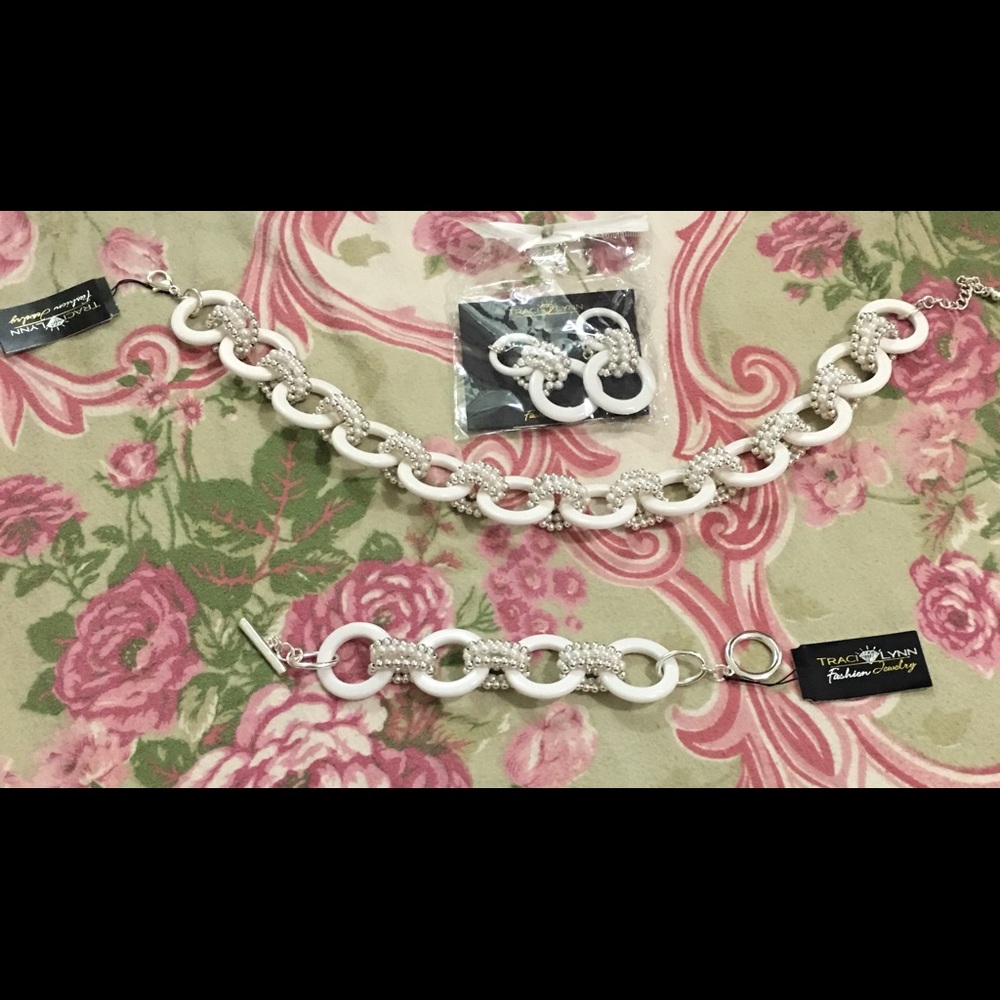 Ear rings, bracelet, and necklace