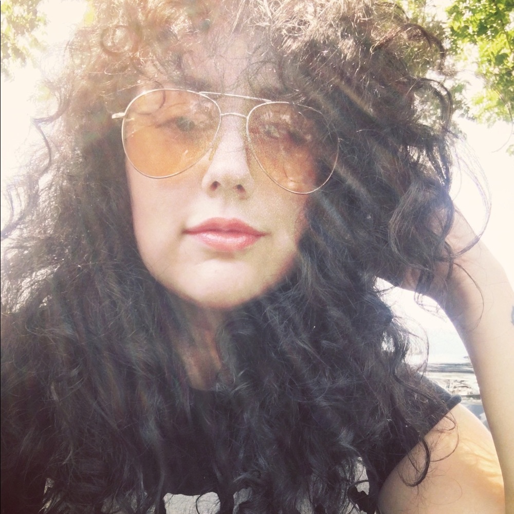 Meet your Posher, Ariadna