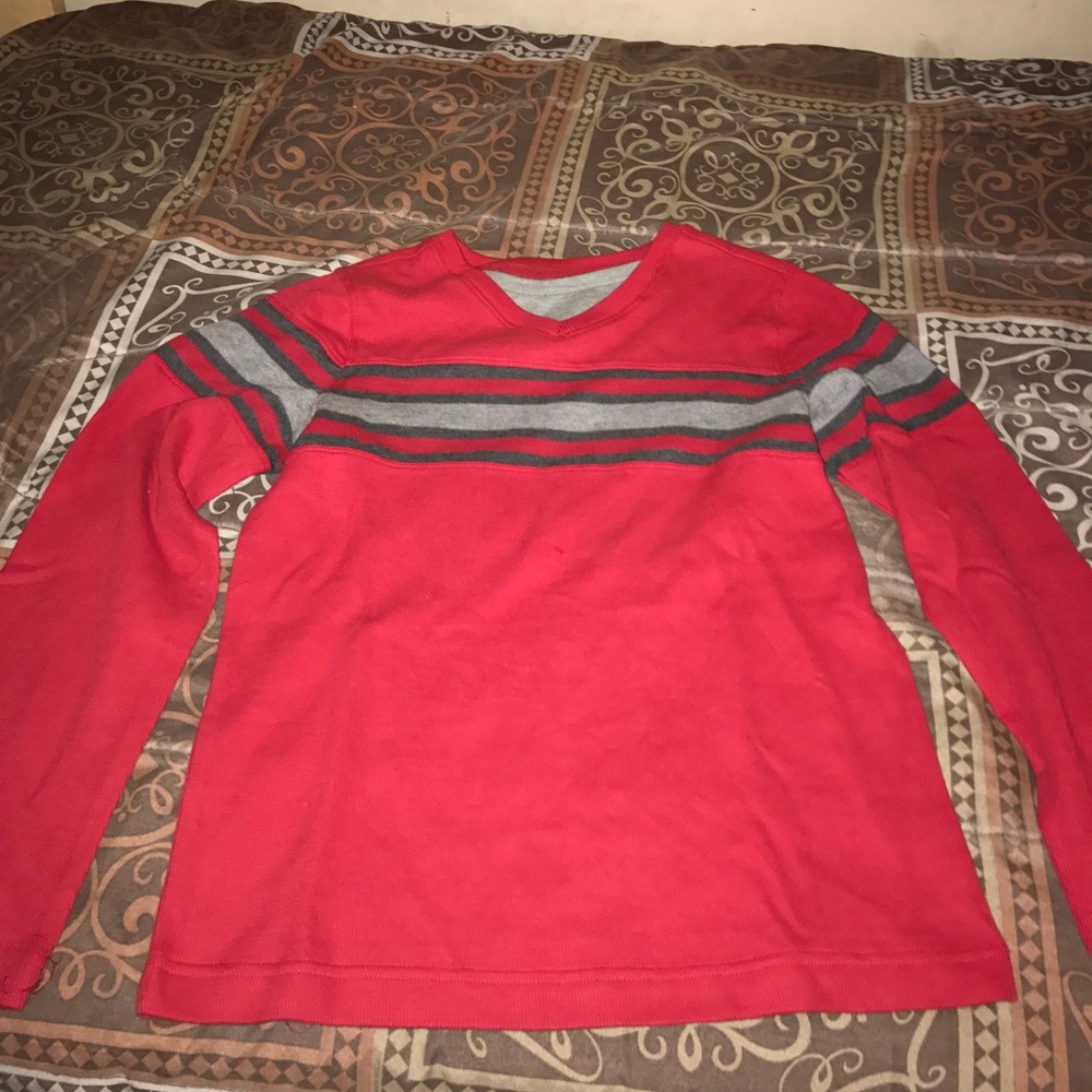 urban pipeline crew neck $10 OBO