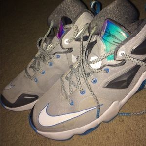 Lebron 13 barely worn