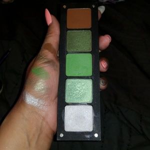 Inglot eyeshadow palette