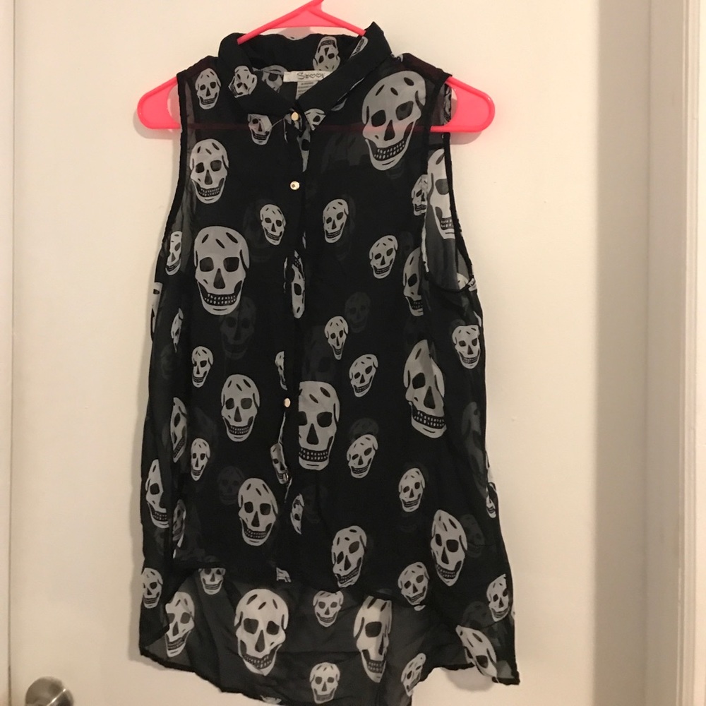 Black skull button down
