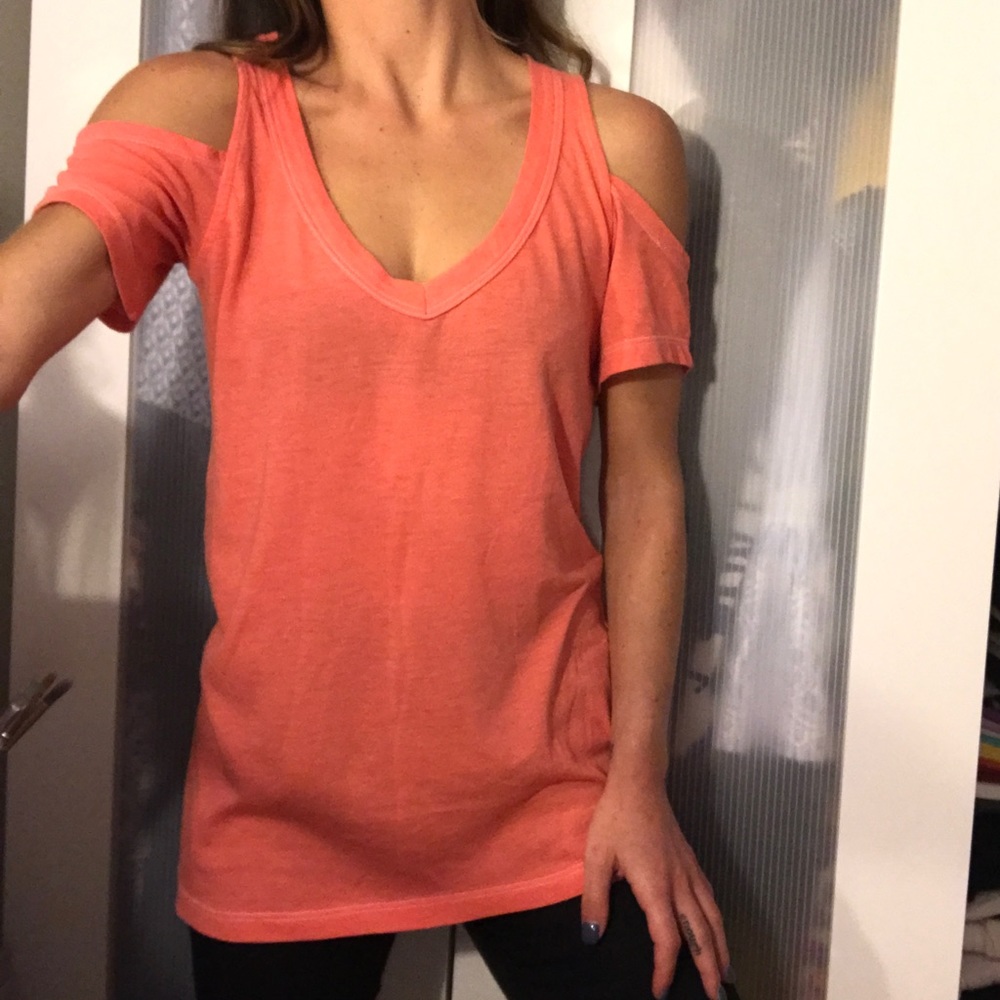 Chaser XS cold shoulder T Shirt