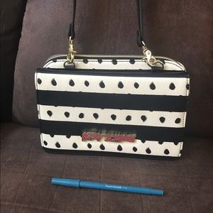 Betsey Johnson cross body