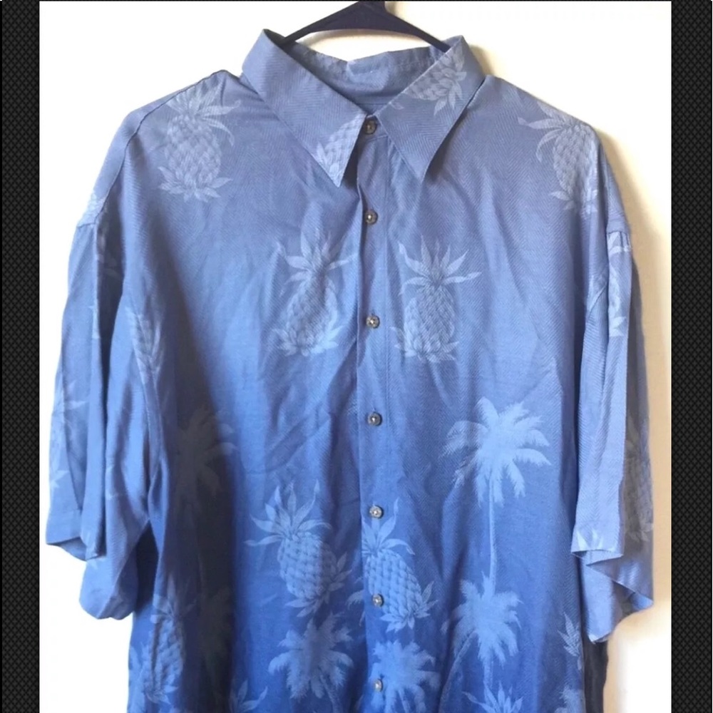 Campia Moda Button Large Blue Ombre Hawaiian Shirt