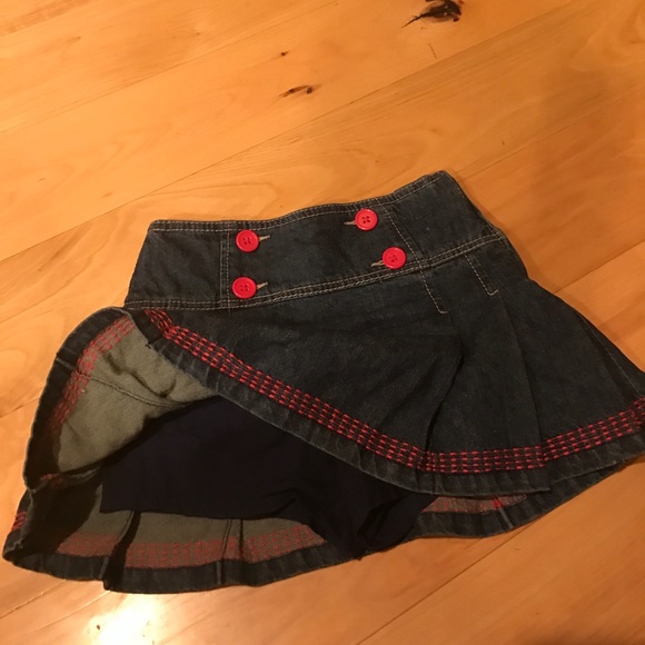 Gymboree Skirt - Girls size 5 - Picture 3 of 8