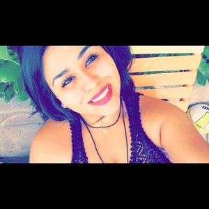 Meet your Posher, Veronica