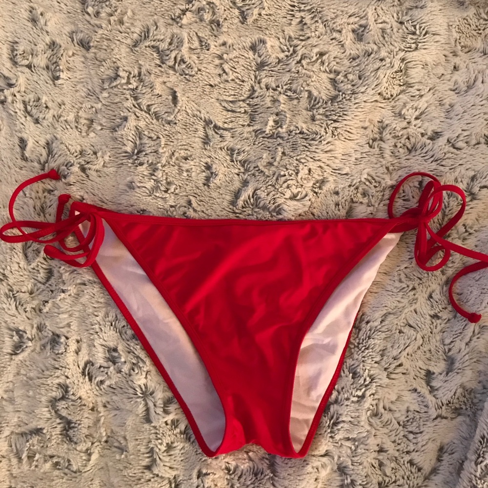Red scrunch butt bikini bottoms