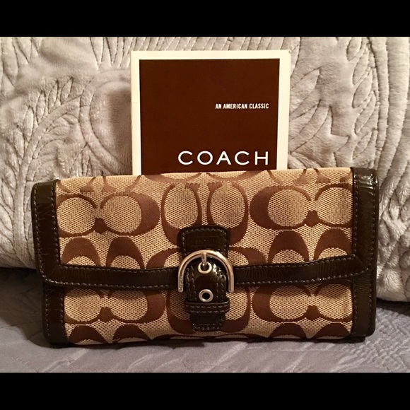 Handbags - ⚫️✨ Coach Wallet ✨⚫️