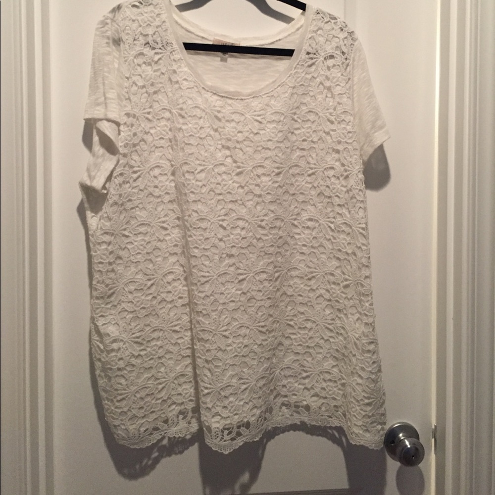 Crochet/lace top - a little off white