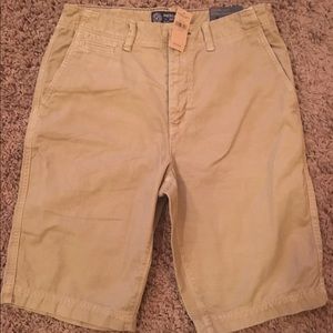 NWT AE longer length 32 khaki shorts