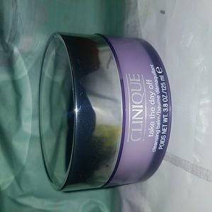 Clinique. Cleansing balm