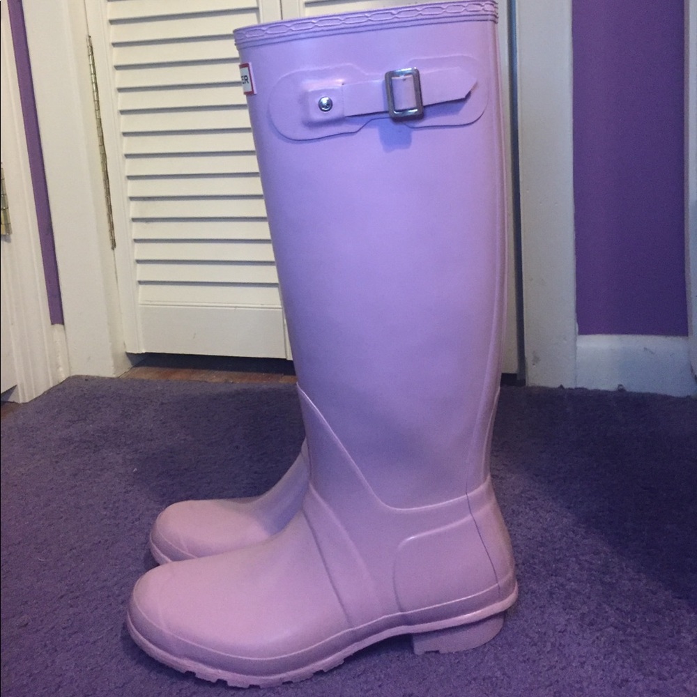 Lavender Hunter boots 💜