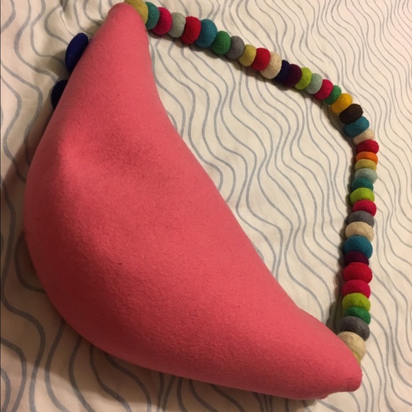 Unique handbag 👜 - Picture 2 of 4