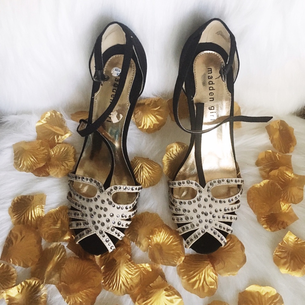 🆕🖤Black & Taupe faux suede Steve Madden Dimitrus